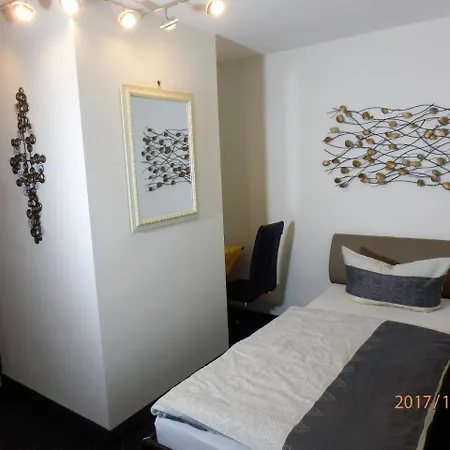 Hotel Leonhardihof 3*