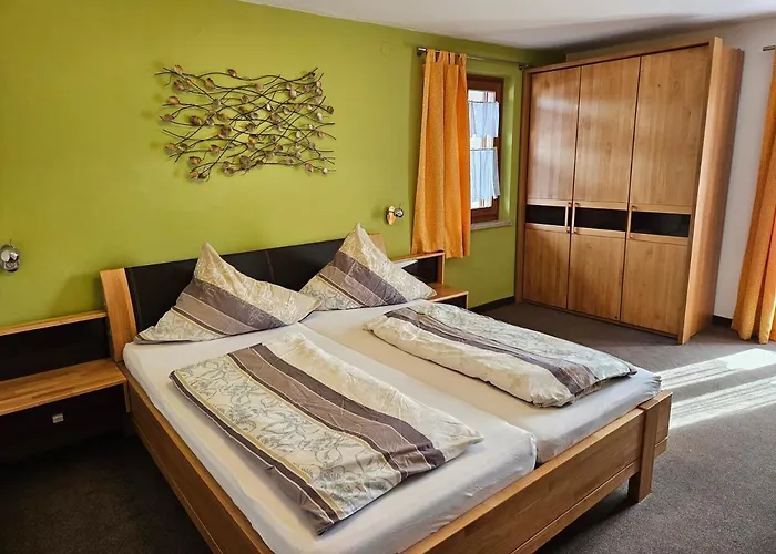 Hotel Leonhardihof 3*